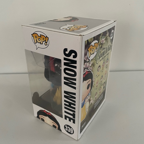 Funko Pop! Disney: Snow White #339 80 Years Vinyl Figure - New - Picture 4 of 5